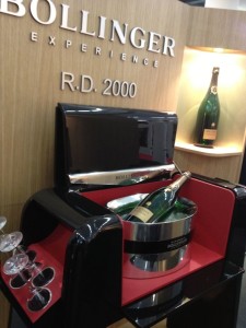 James Bond Bollinger use